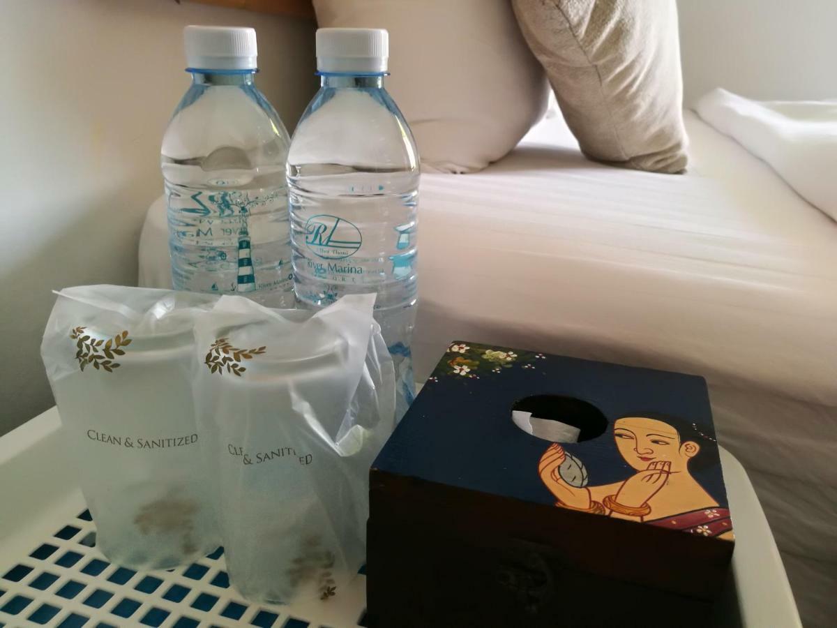 里瓦滨海度假村 乌泰他尼府 外观 照片